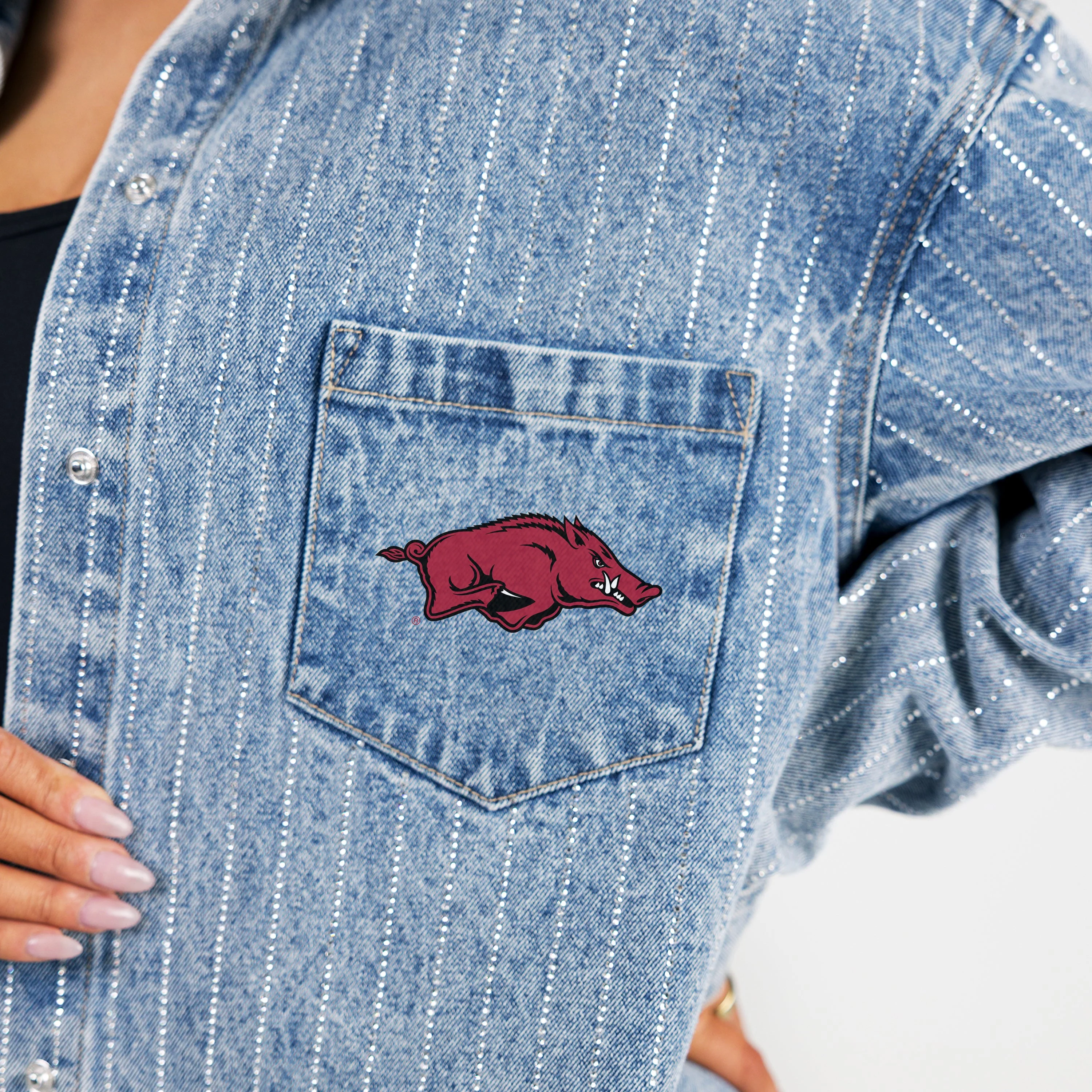 ARKANSAS RAZORBACKS STYLE'S THE LIMIT MICRO-RHINESTONE DENIM OVERSHIRT - Image 4
