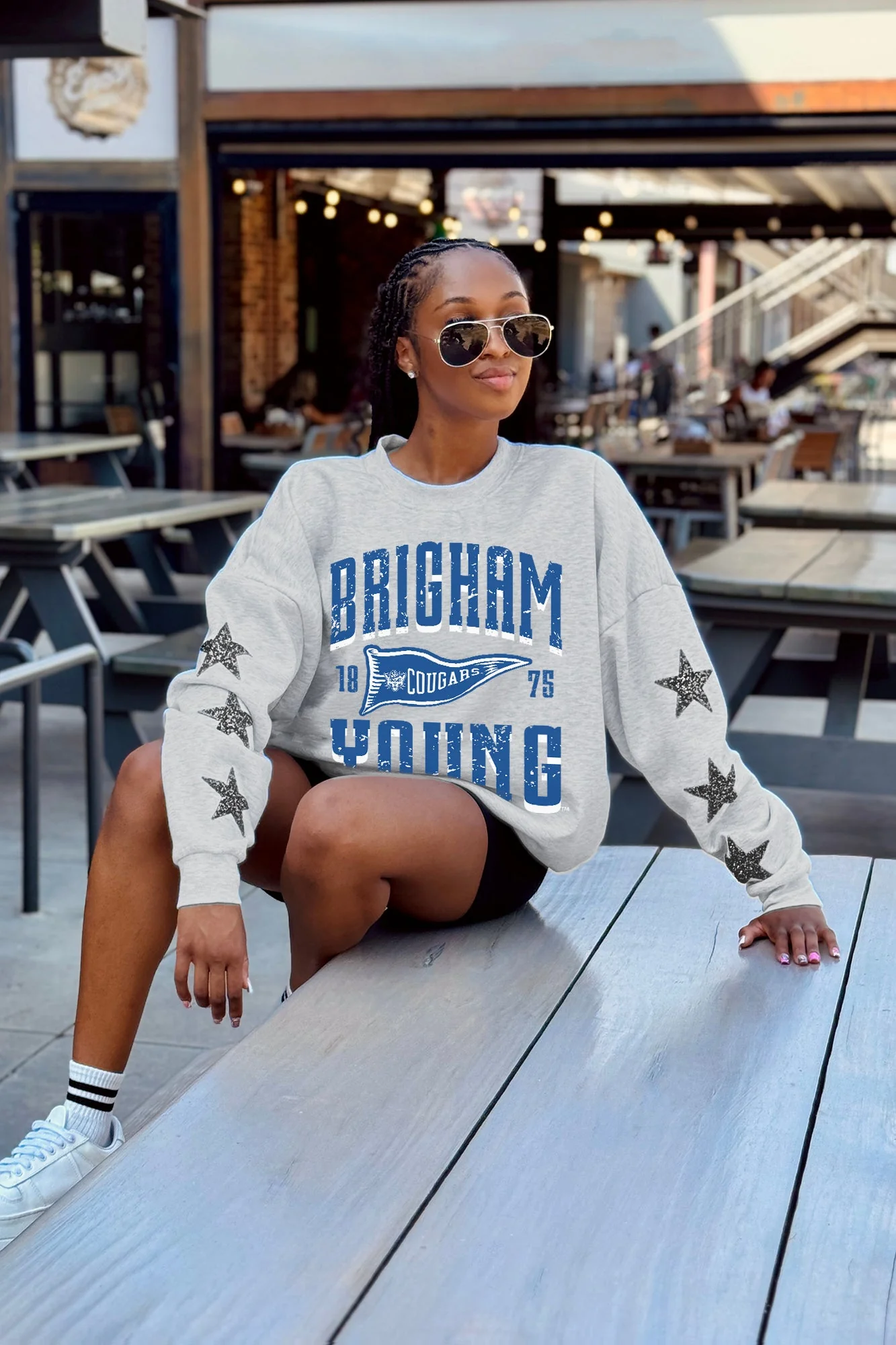 BYU COUGARS PENNANT PRIDE EMBELLISHED STAR SLEEVE CREWNECK PULLOVER