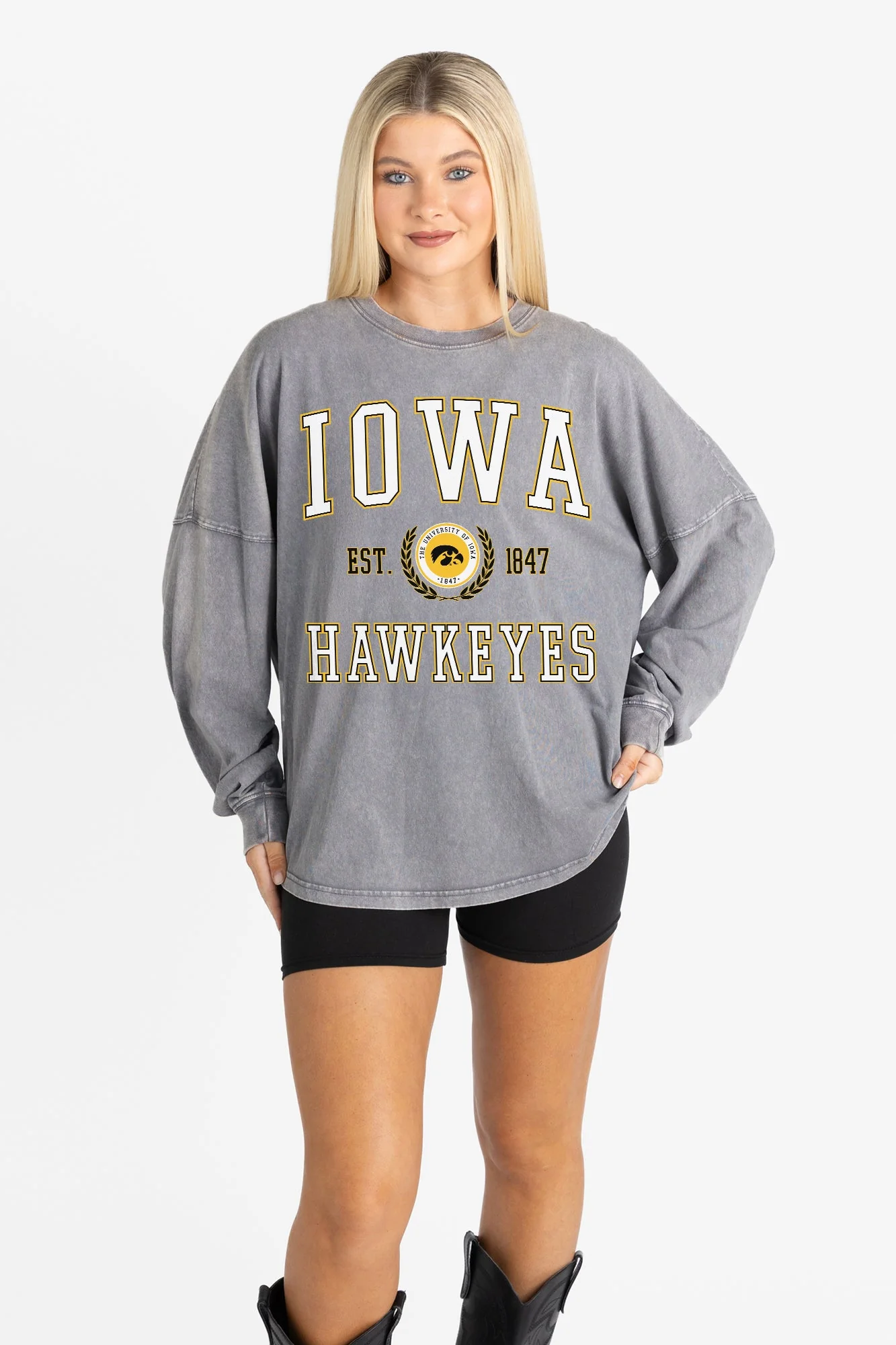 IOWA HAWKEYES FINAL SCORE FADED WASH PULLOVER - Image 6