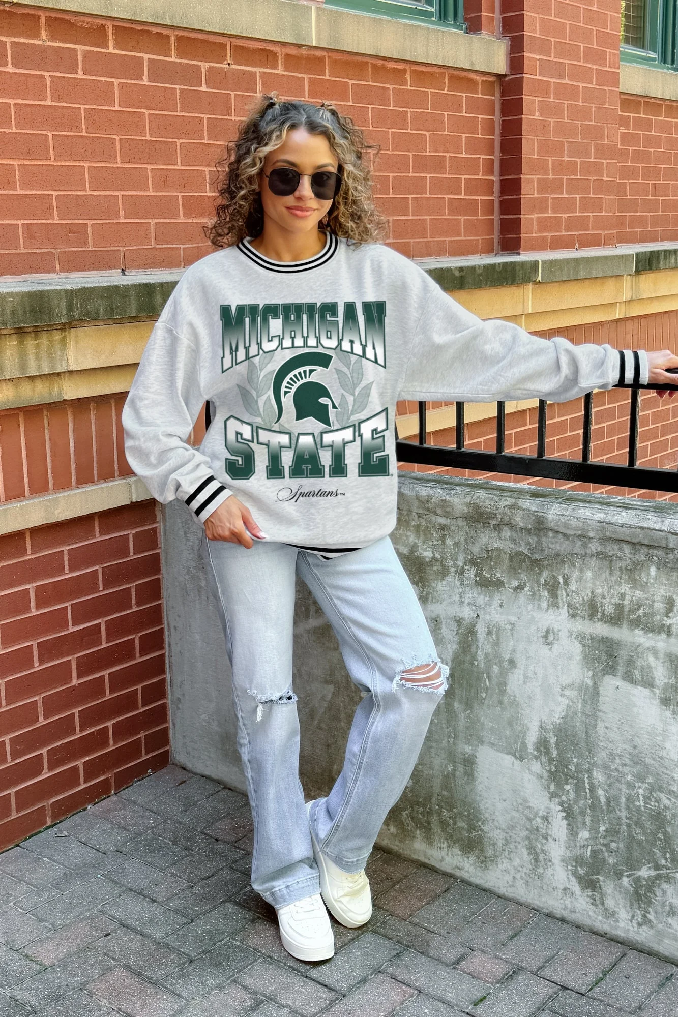 MICHIGAN STATE SPARTANS FADE ROUTE CREW FLEECE RINGER SWEATSHIRT - Image 2