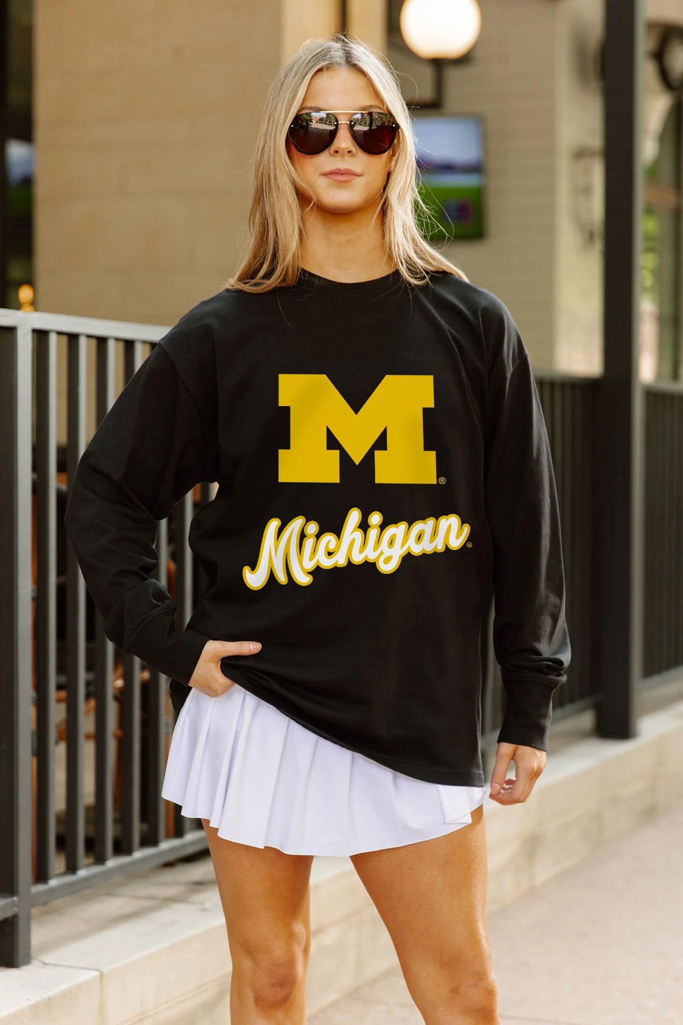MICHIGAN WOLVERINES HONOR ROLL ESSENTIAL RELAXED FIT LONG SLEEVE TEE - Image 2