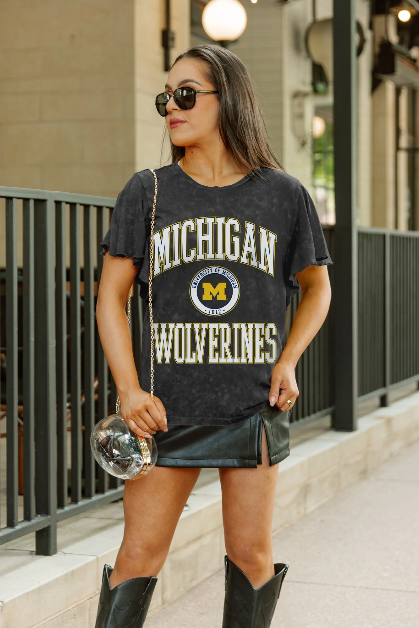 MICHIGAN WOLVERINES VICTORY MODE FLUTTER SLEEVE TEE IN BLACK - Image 3