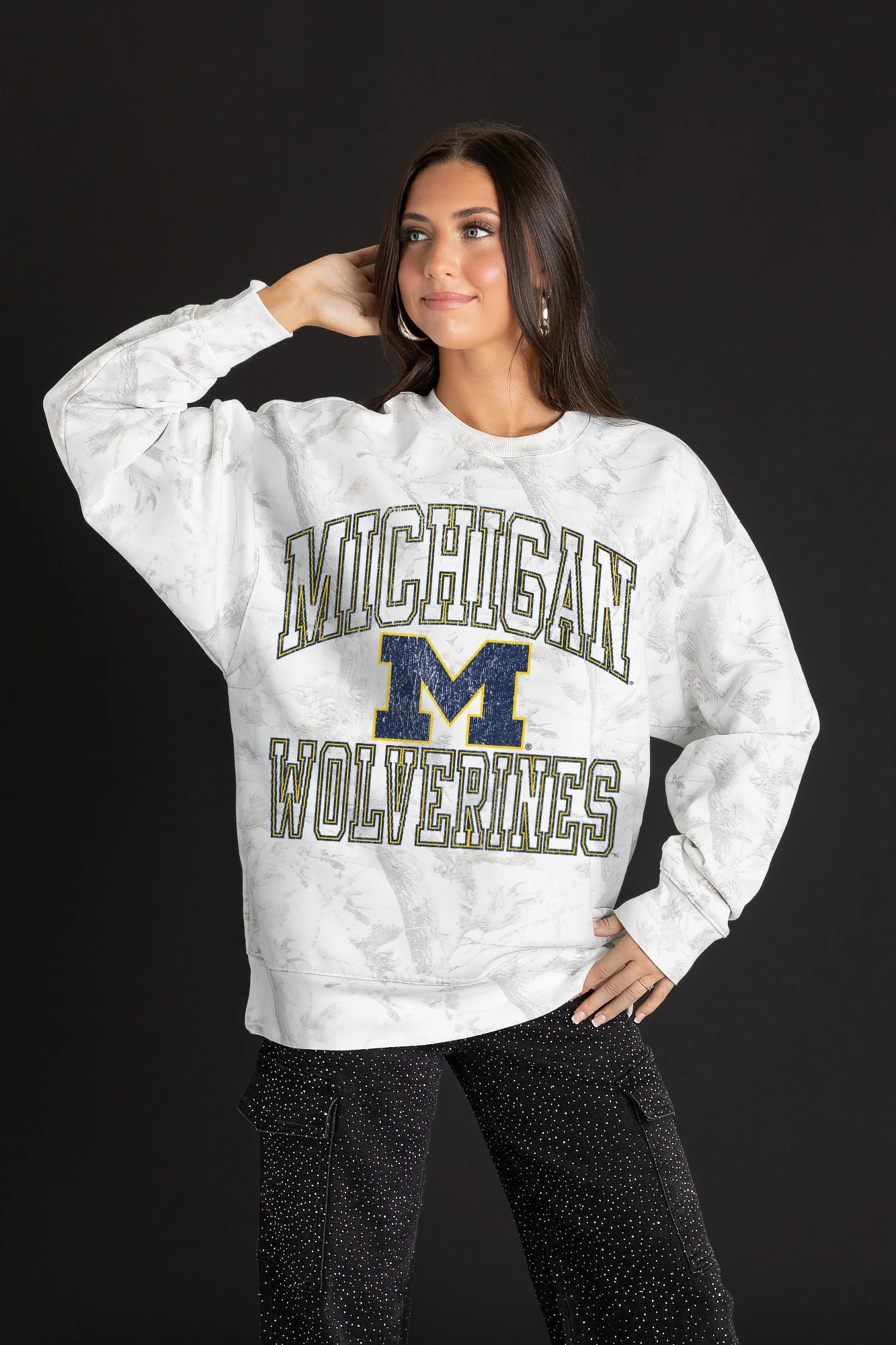 MICHIGAN WOLVERINES WHITEOUT PREMIUM DROP SHOULDER CAMO PULLOVER