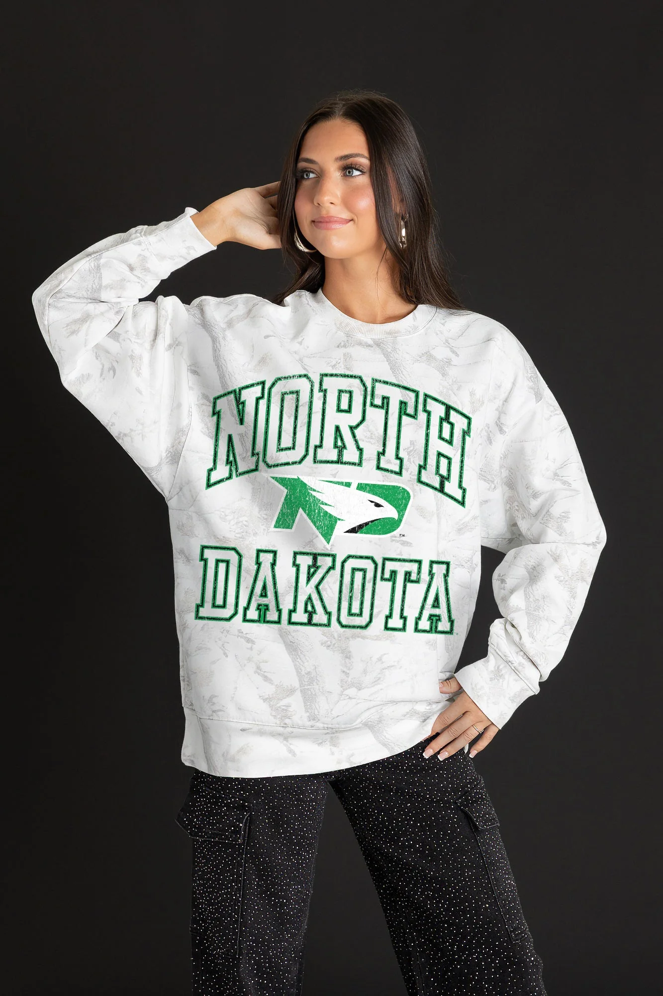 NORTH DAKOTA FIGHTING HAWKS WHITEOUT PREMIUM DROP SHOULDER CAMO PULLOVER