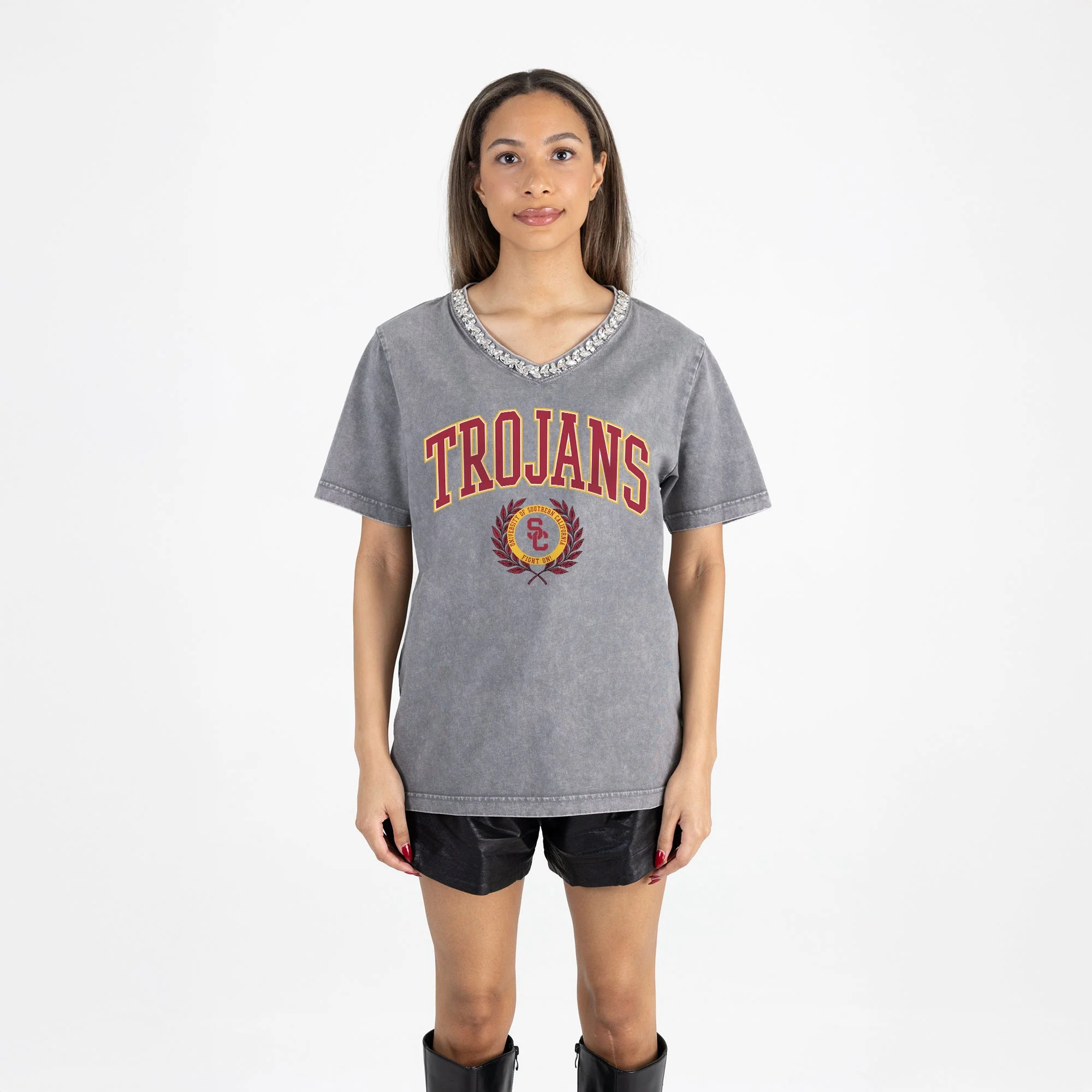 USC TROJANS ICONIC EDGE RHINESTONE TRIM V-NECK TEE - Image 5