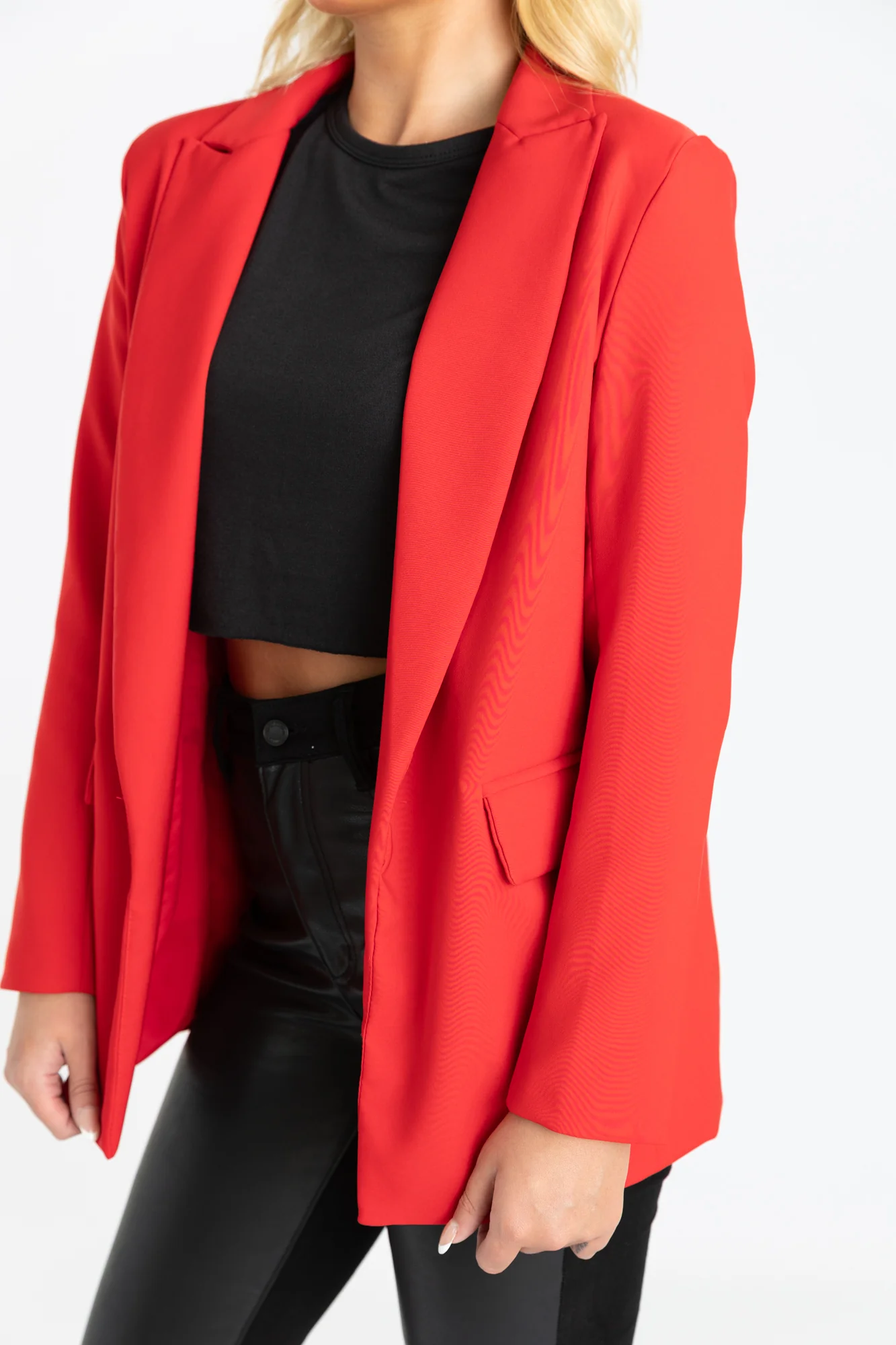 HARLOW CLASSIC BLAZER IN RED - Image 3