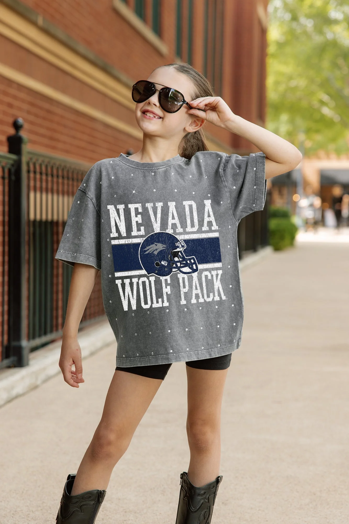 NEVADA WOLF PACK ON THE BALL KIDS MINI RHINESTONE OVERSIZED TEE