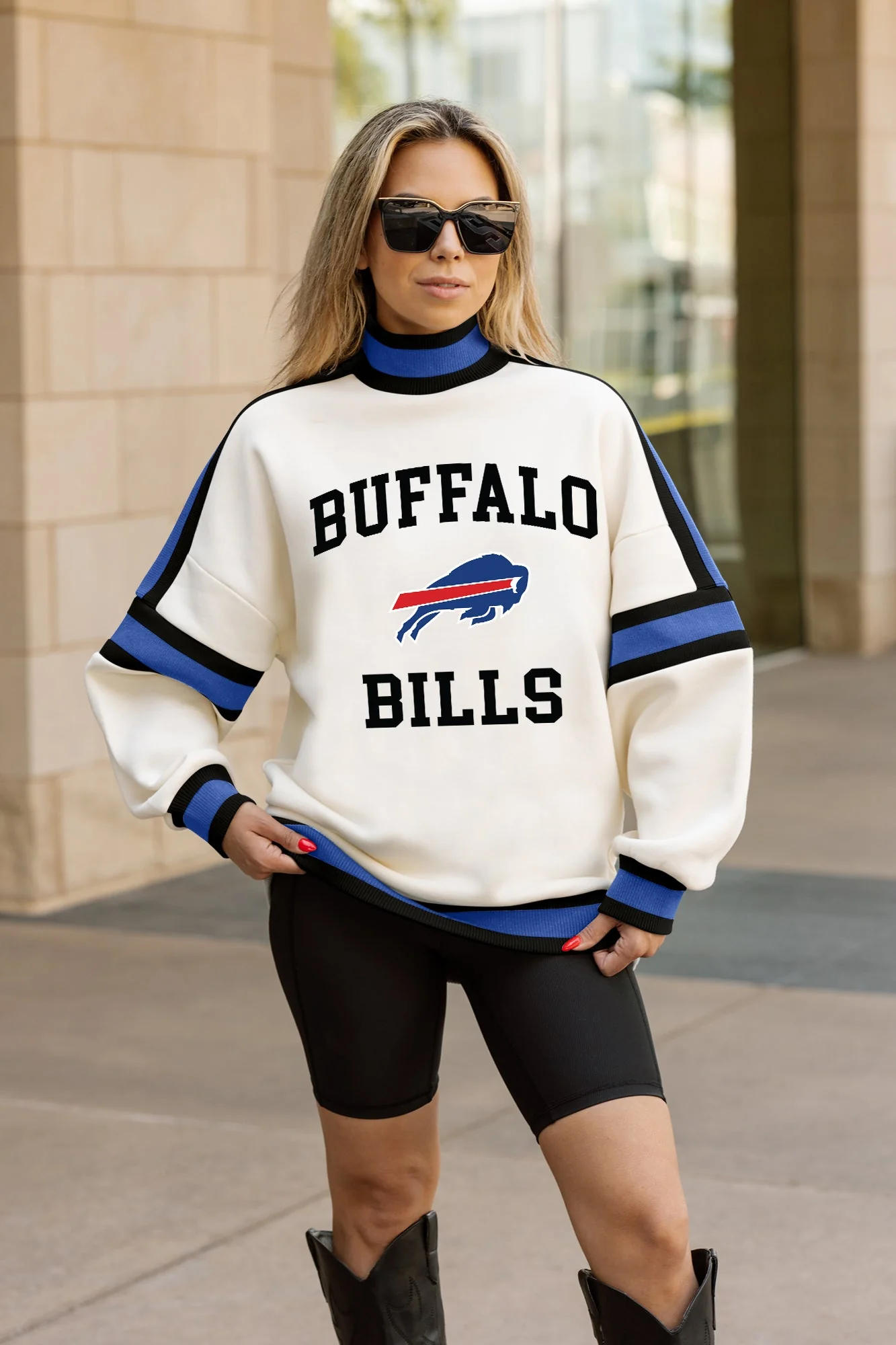 BUFFALO BILLS VIVID MOTION COLORBLOCK TURTLENECK PULLOVER IN BLACK AND ROYAL - Image 2
