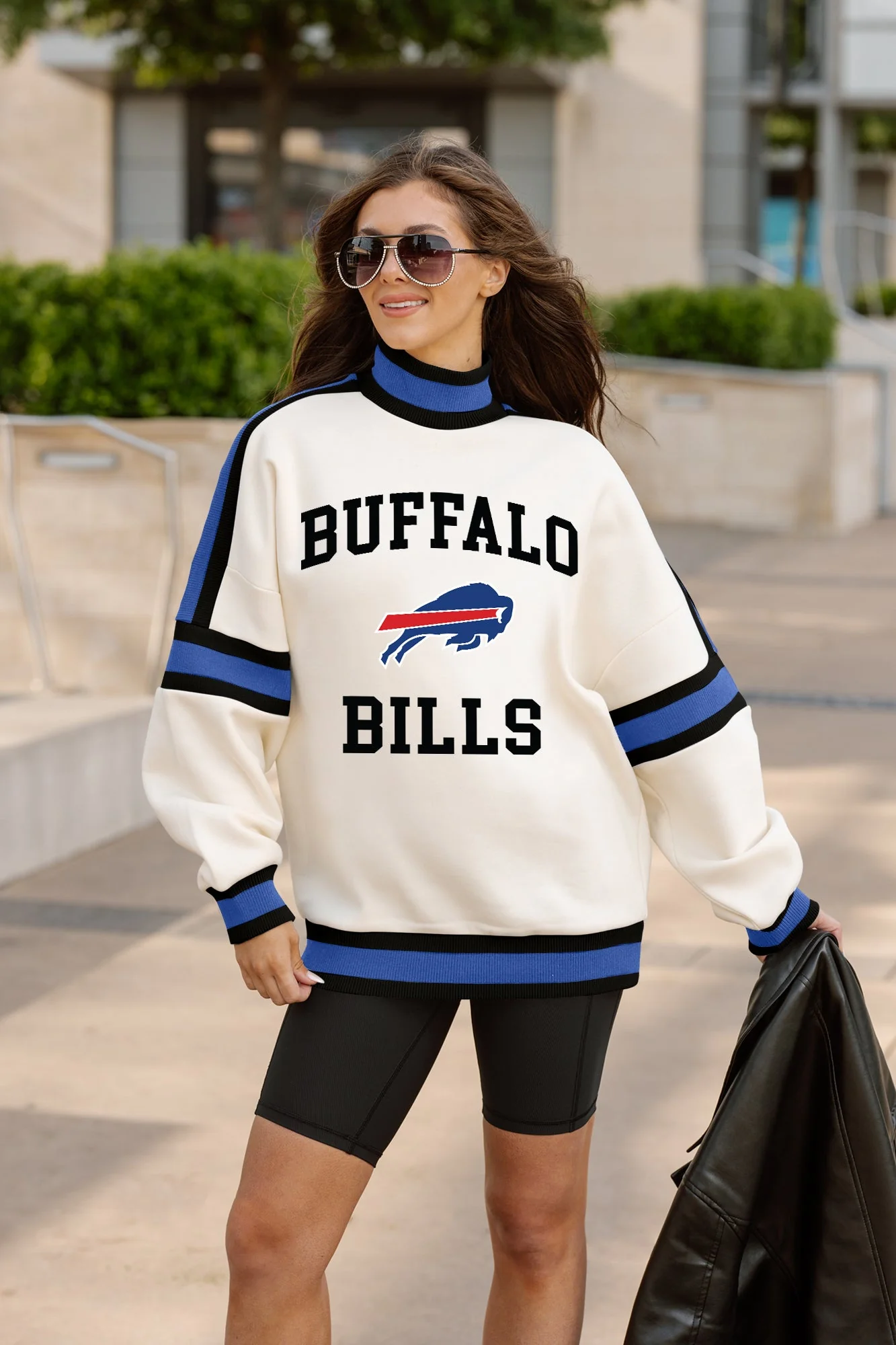 BUFFALO BILLS VIVID MOTION COLORBLOCK TURTLENECK PULLOVER IN BLACK AND ROYAL - Image 4