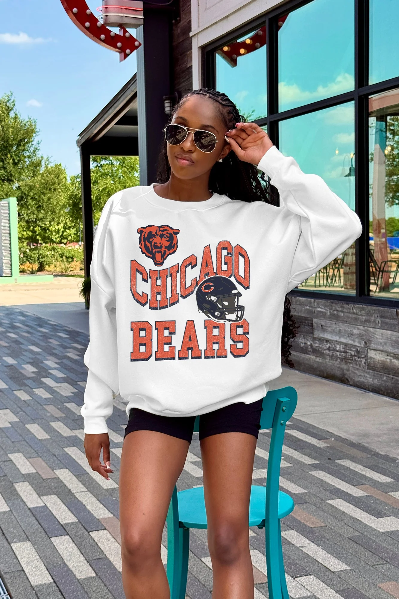 CHICAGO BEARS HARD EARNED PREMIUM FLEECE CREWNECK PULLOVER - Image 4