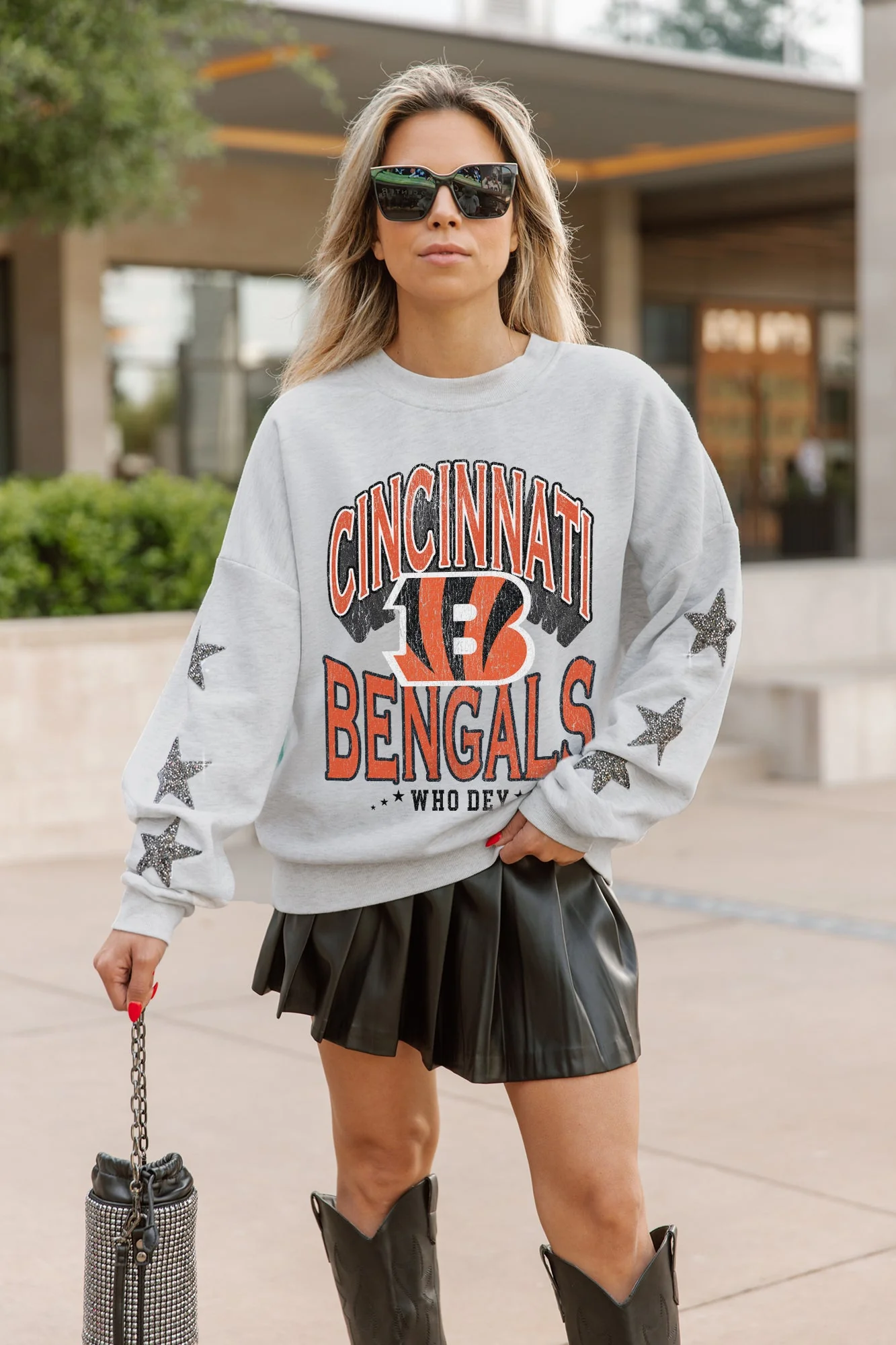 CINCINNATI BENGALS RESILIENCE STAR EMBELLISHED CREW SWEATSHIRT - Image 3
