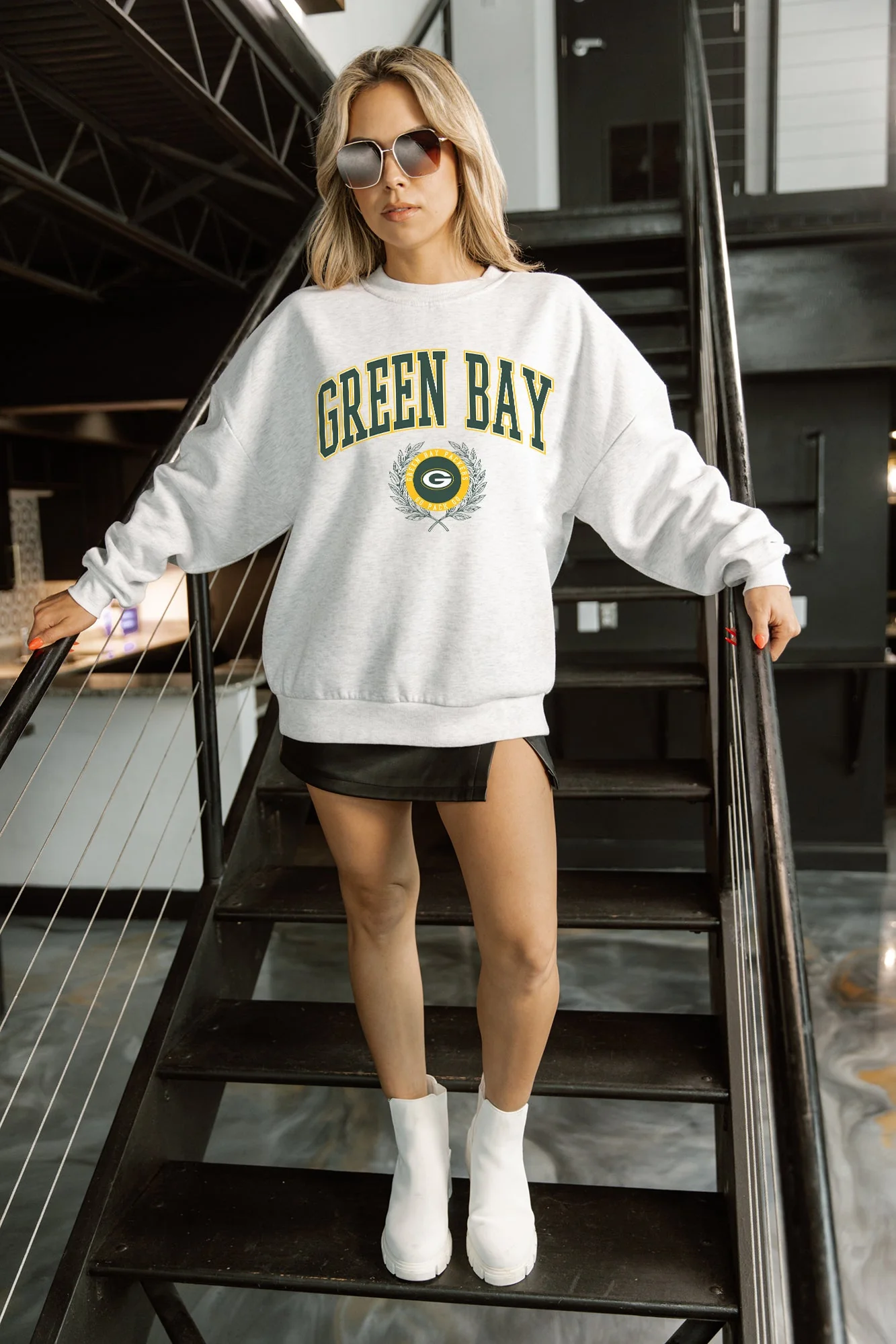 GREEN BAY PACKERS TRADITION REFINED PREMIUM FLEECE CREWNECK PULLOVER - Image 2