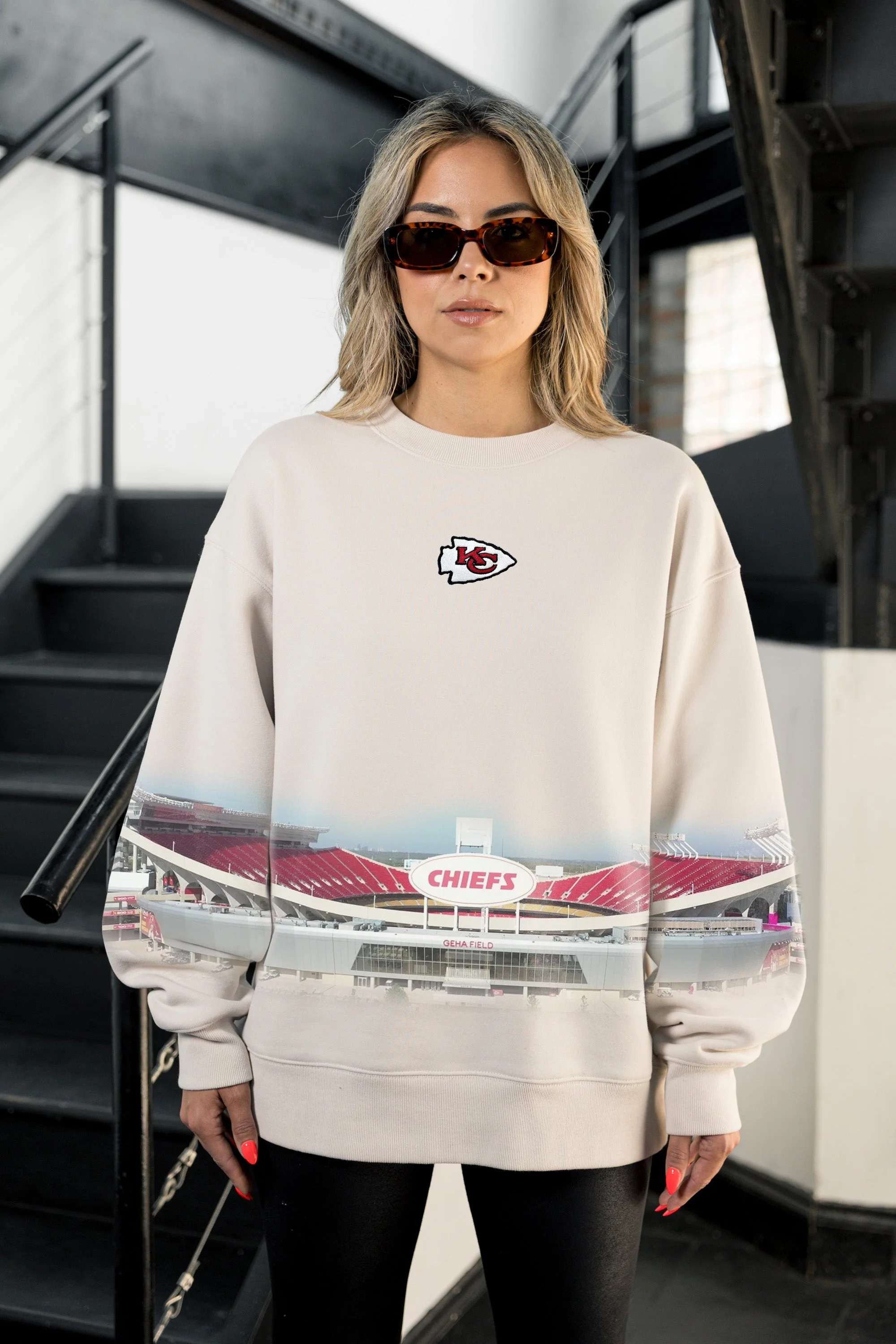 KANSAS CITY CHIEFS POWER MOVE PREMIUM DROP SHOULDER PULLOVER - Image 2