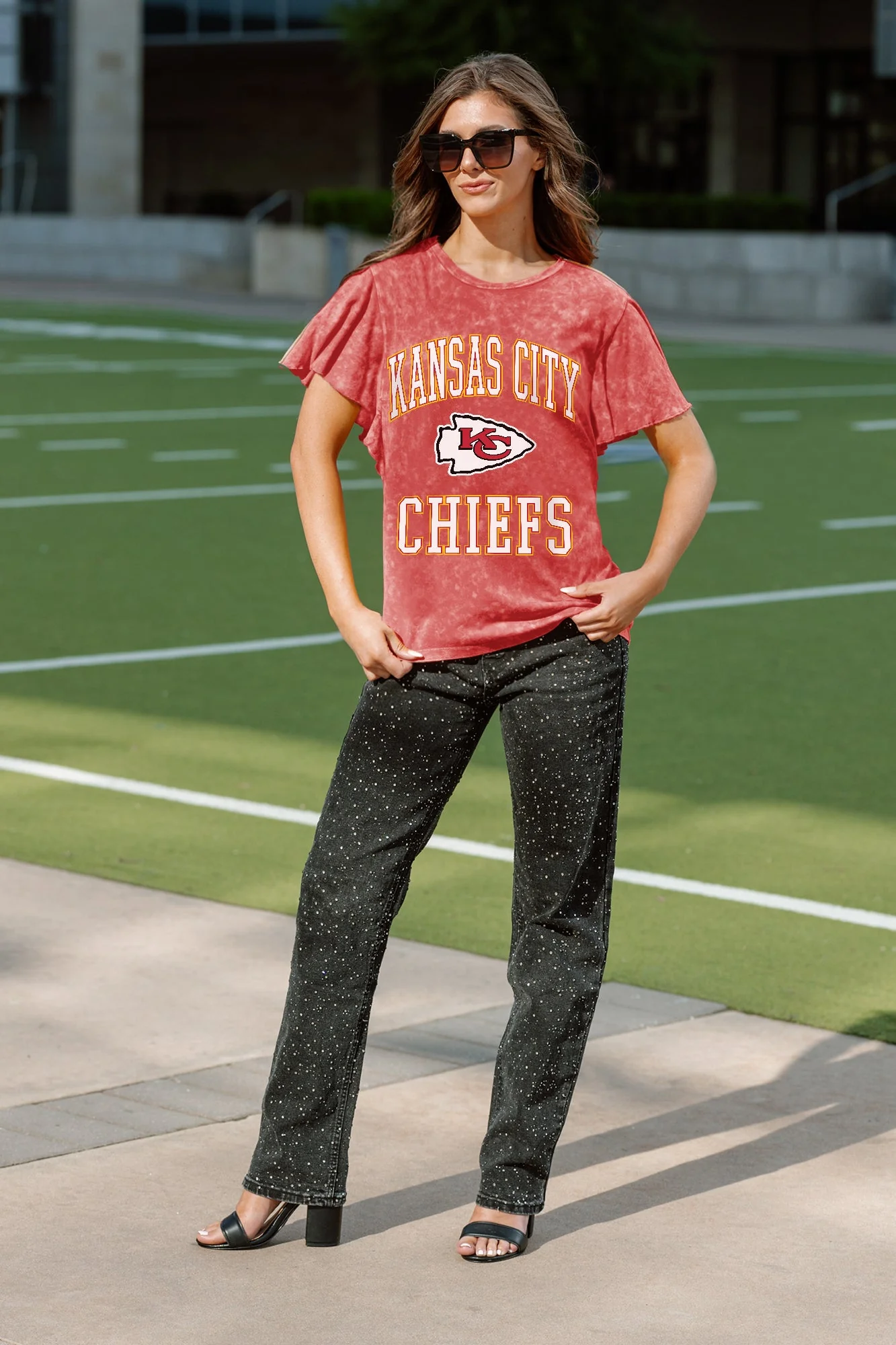 KANSAS CITY CHIEFS VICTORY MODE FLUTTER SLEEVE TEE IN RED - Image 2