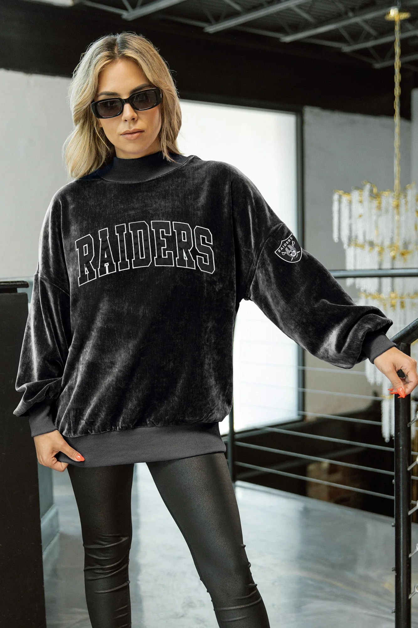 LAS VEGAS RAIDERS MAKE A MOVE MOCK NECK CHENILLE PULLOVER - Image 3