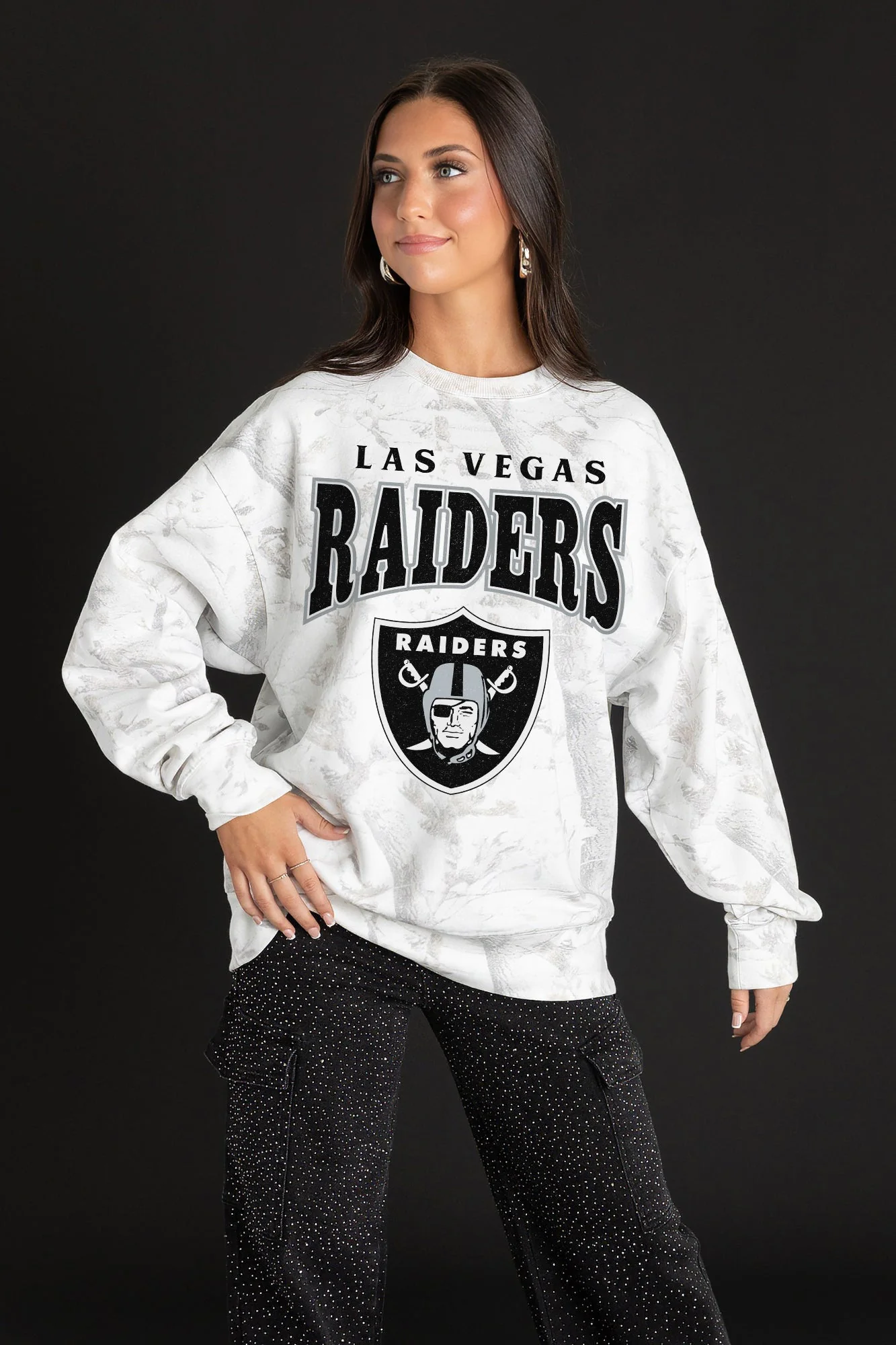 LAS VEGAS RAIDERS RALLY READY PREMIUM DROP SHOULDER CAMO PULLOVER