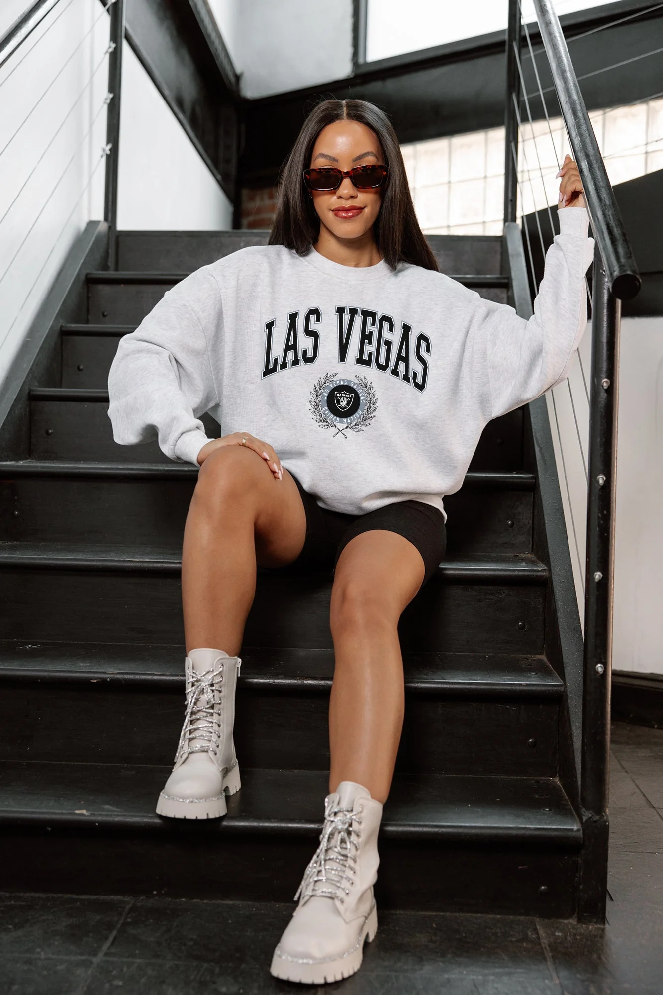 LAS VEGAS RAIDERS TRADITION REFINED PREMIUM FLEECE CREWNECK PULLOVER - Image 4