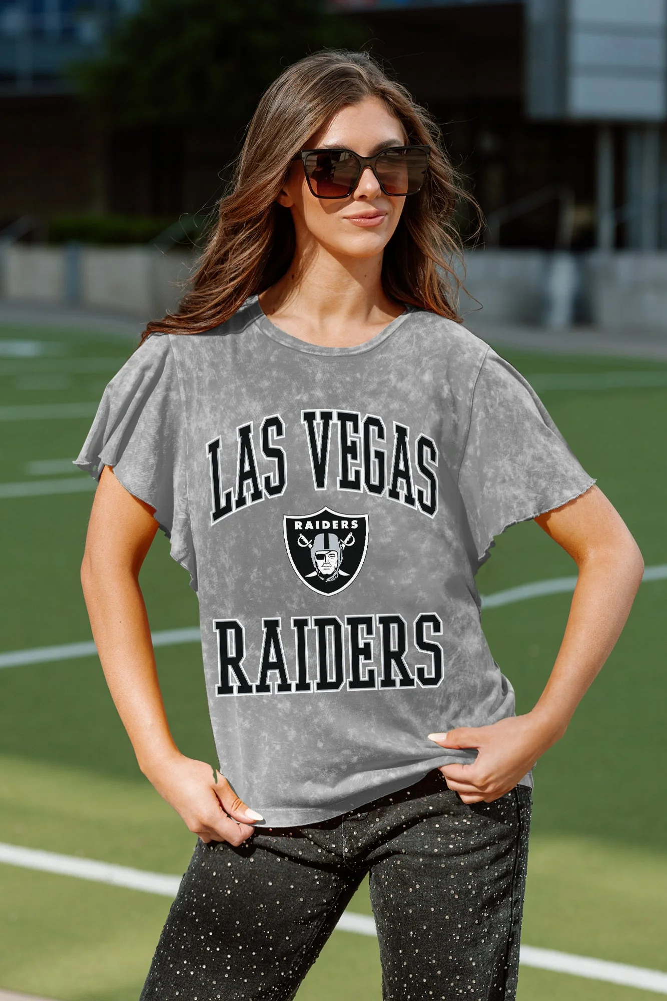 LAS VEGAS RAIDERS VICTORY MODE FLUTTER SLEEVE TEE IN GREY