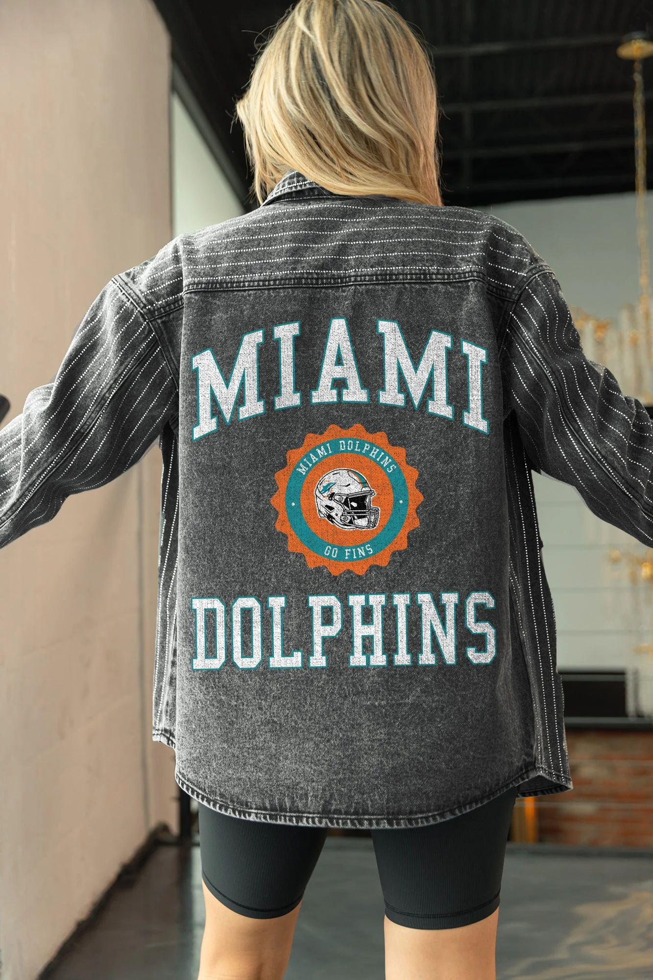 MIAMI DOLPHINS STYLE'S THE LIMIT MICRO-RHINESTONE DENIM OVERSHIRT IN BLACK - Image 4