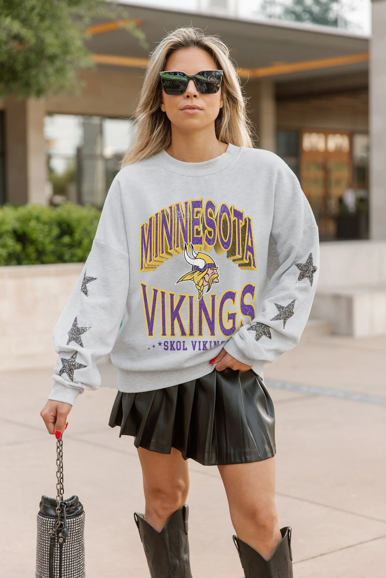 MINNESOTA VIKINGS RESILIENCE STAR EMBELLISHED CREW SWEATSHIRT - Image 3
