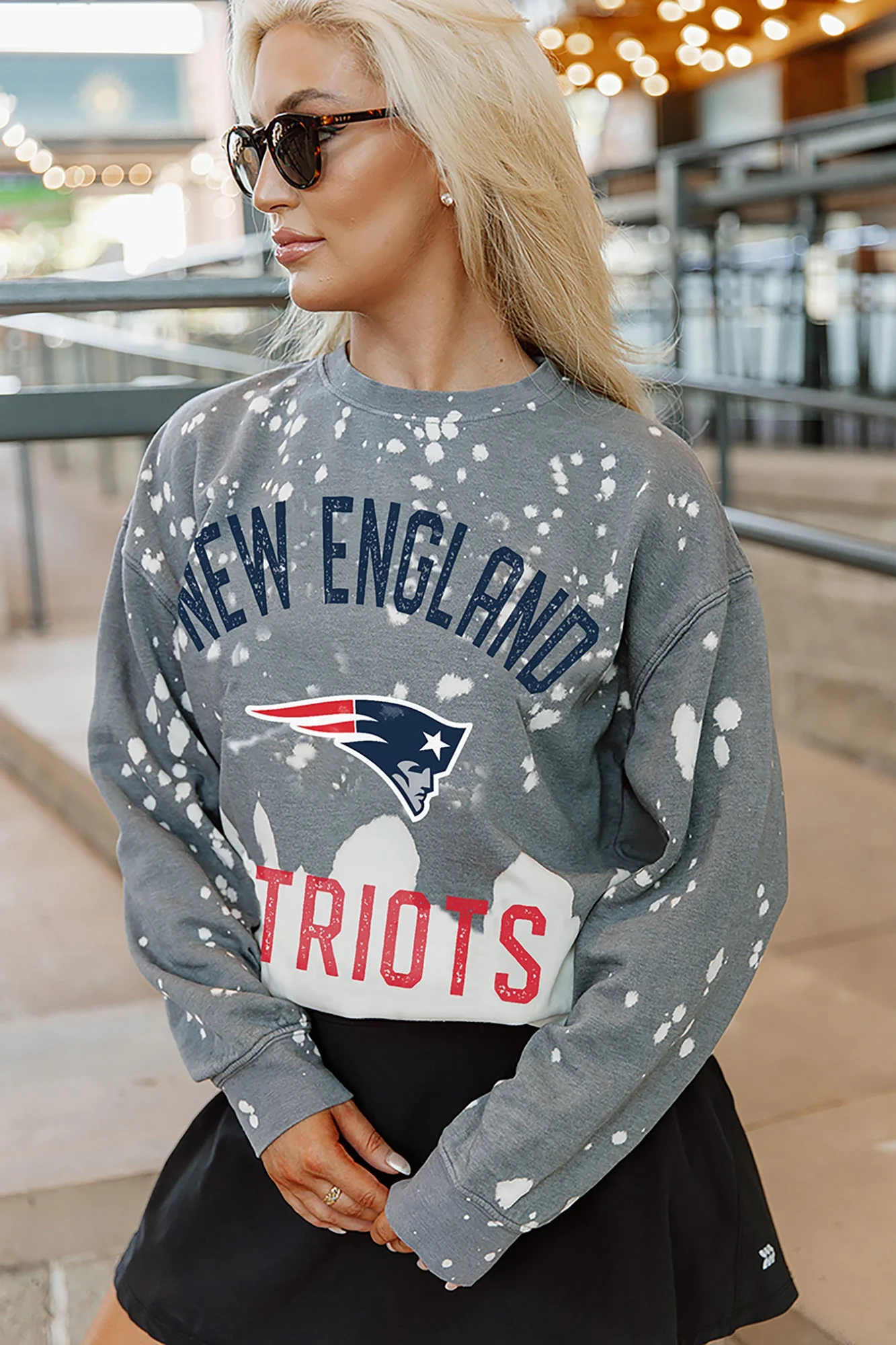NEW ENGLAND PATRIOTS Coin Toss Long-Sleeve French Terry Pullover - Image 3