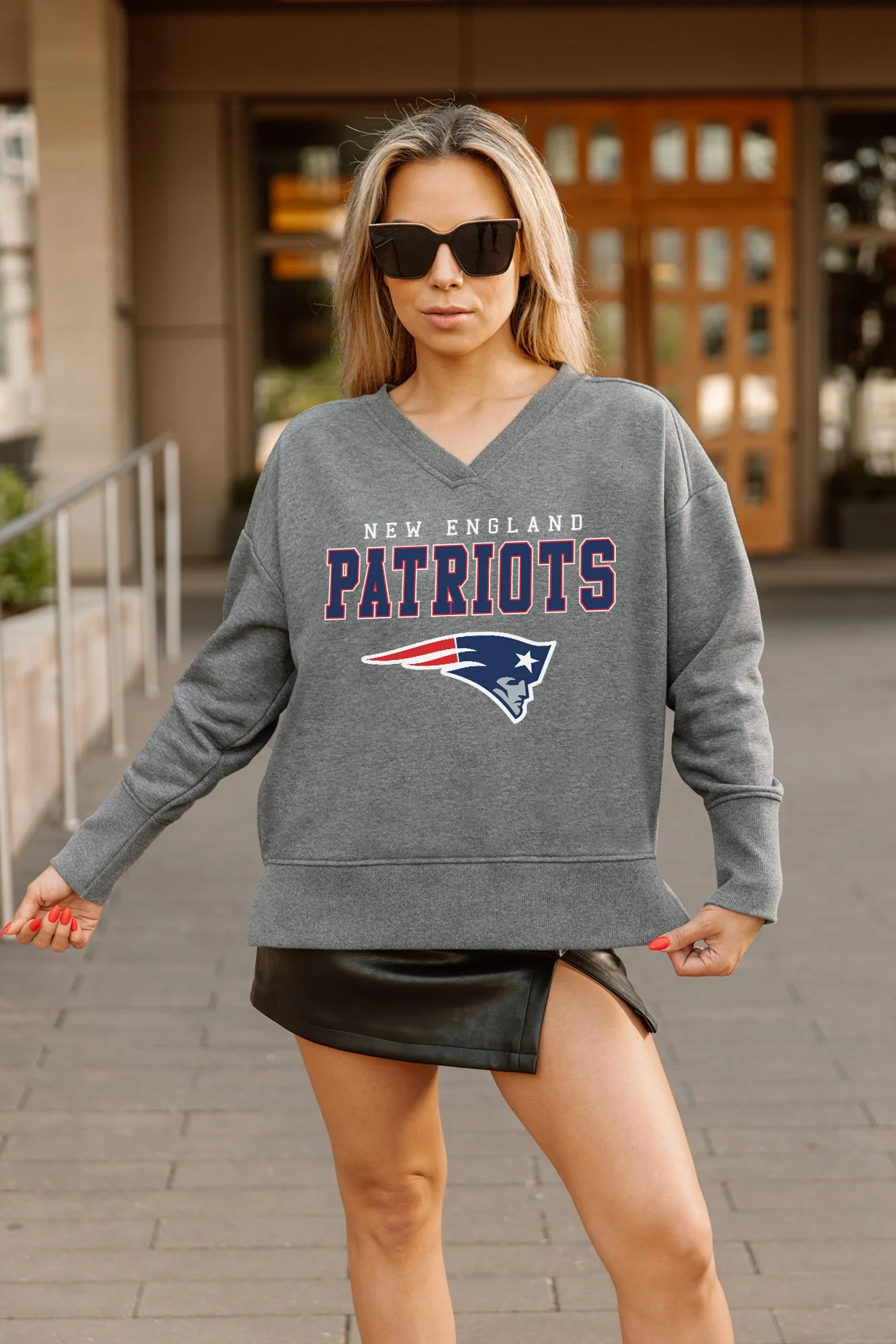 NEW ENGLAND PATRIOTS MOST WANTED CLASSIC FRENCH TERRY PULLOVER