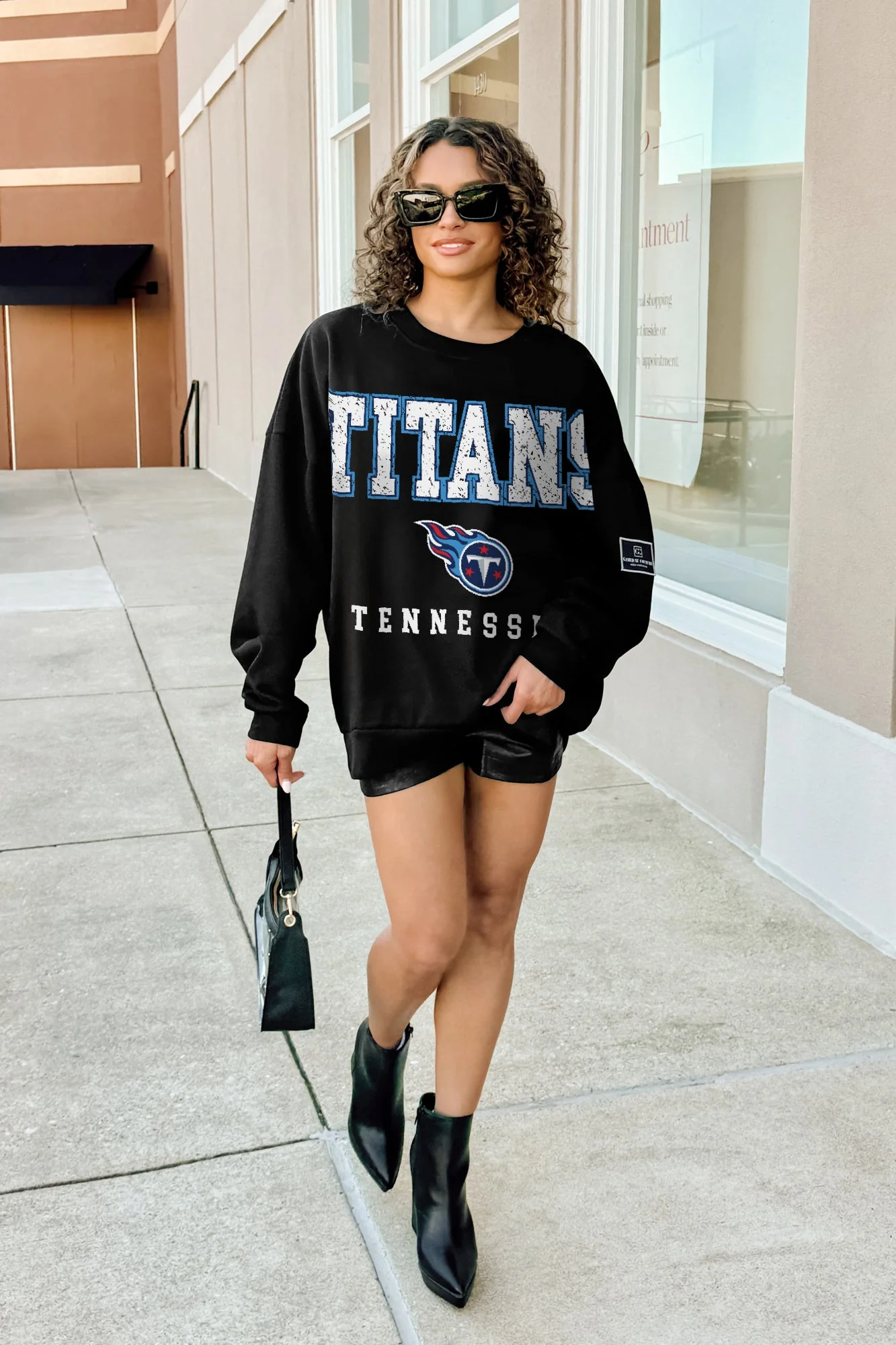TENNESSEE TITANS LEVEL UP BLACK LABEL PREMIUM FLEECE CREW SWEATSHIRT - Image 3
